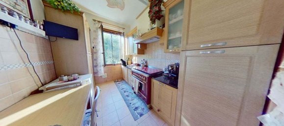 Apartamento de 4 habitaciónes en La Spezia, Italy No. 275619 4