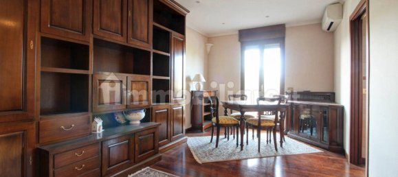 1 bedroom Apartment in Rome, Italy No. 202131 7