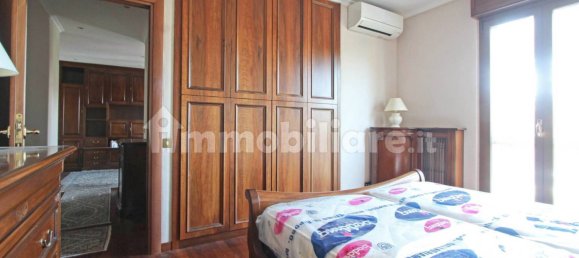 1 bedroom Apartment in Rome, Italy No. 202131 11