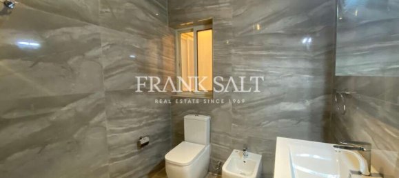 3 chambres Villa à Kappara, Malta No. 8480 9