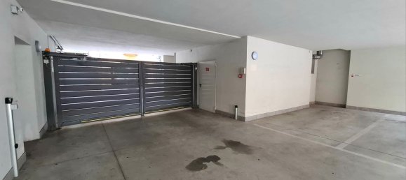 3 Schlafzimmer Wohnung in Varese, Italy, Nr. 312008 17