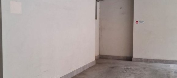 3 Schlafzimmer Wohnung in Varese, Italy, Nr. 312008 24