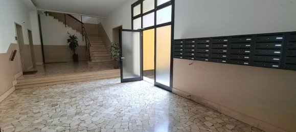 3 Schlafzimmer Wohnung in Varese, Italy, Nr. 312008 12