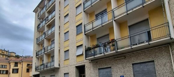 3 Schlafzimmer Wohnung in Varese, Italy, Nr. 312008 22