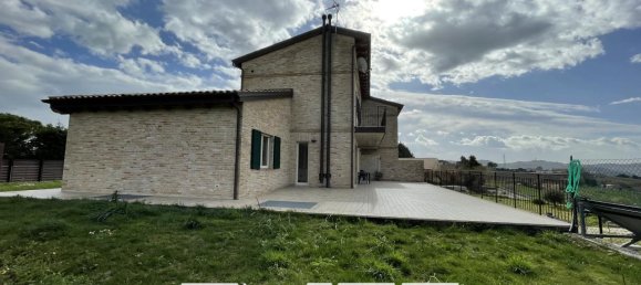 8غرفة فيلا في Ancona, Italy رقم 14878 2