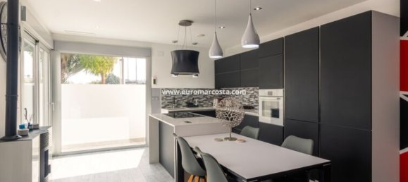 3 Schlafzimmer Villa in Daya Vieja, Spain, Nr. 129364 8