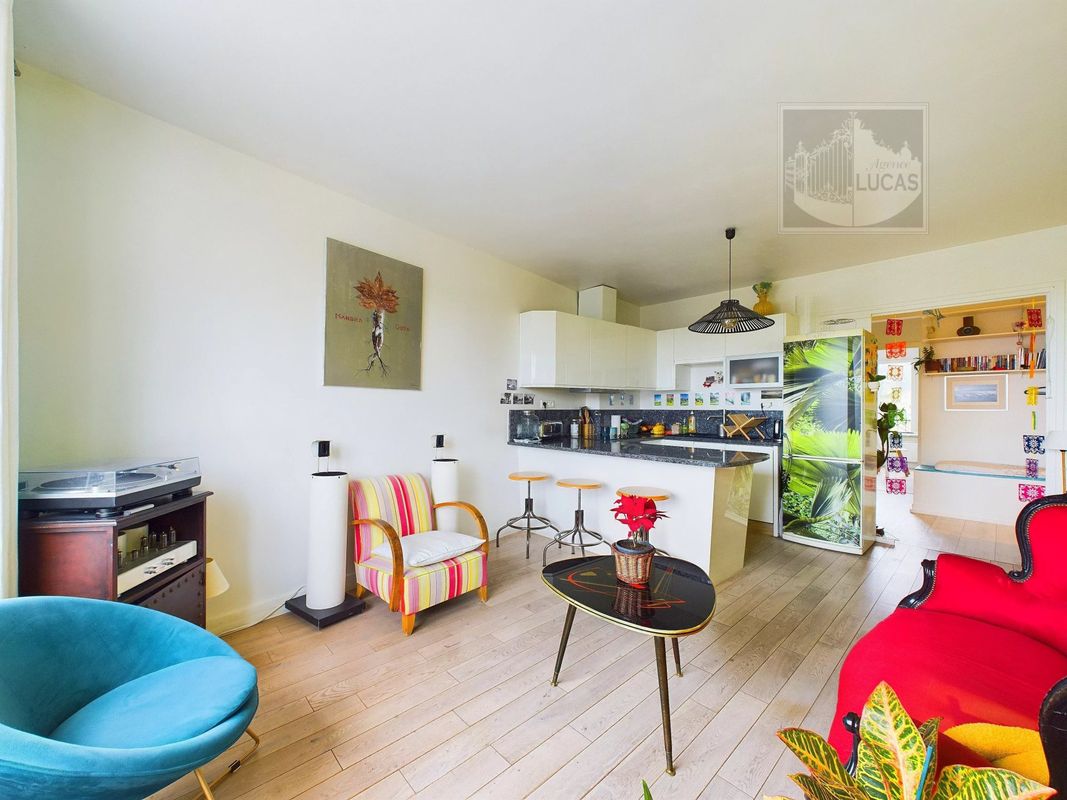 3 bedrooms Apartment in Verrieres-le-Buisson, France No. 147879