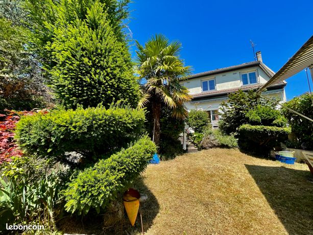 5 bedrooms House in Drancy, France No. 311797