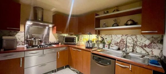 5 bedrooms House in Drancy, France No. 311797 12