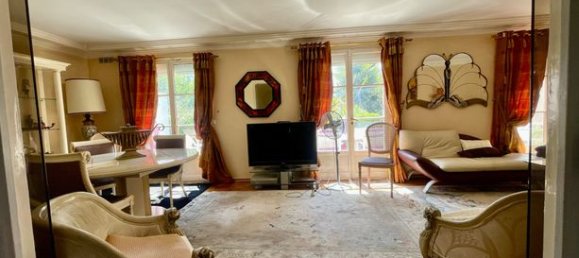 5 bedrooms House in Drancy, France No. 311797 5