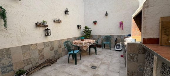 6 bedrooms House in Lliria, Spain No. 150122 4