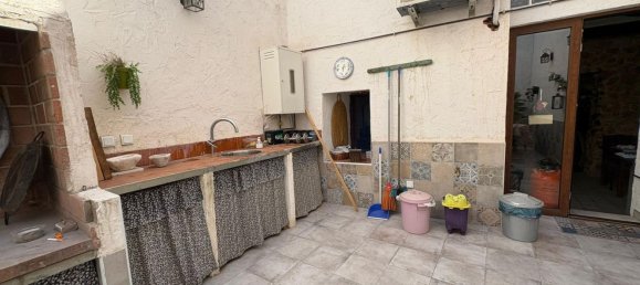 6 bedrooms House in Lliria, Spain No. 150122 3