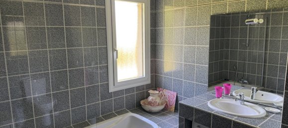 5 bedrooms Villa in Casteljaloux, France No. 302131 12