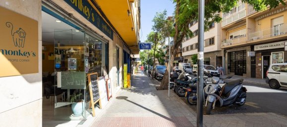 102m² Commercial property in Granada, Spain No. 147145 14