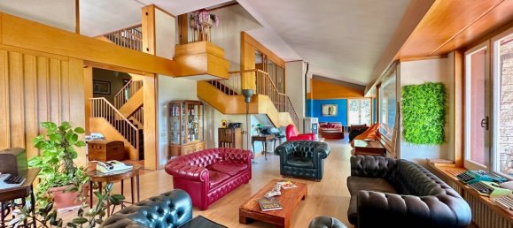 7 bedrooms Villa in Rome, Italy No. 46809 12