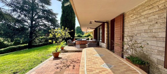 7 bedrooms Villa in Rome, Italy No. 46809 13