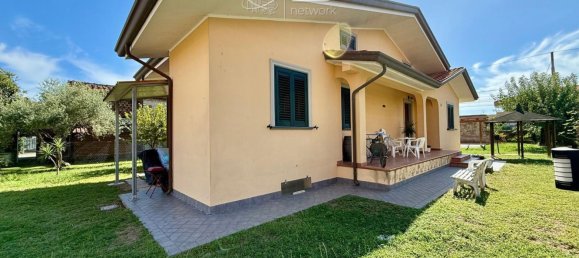 8 bedrooms Villa in Viareggio, Italy No. 323862 3