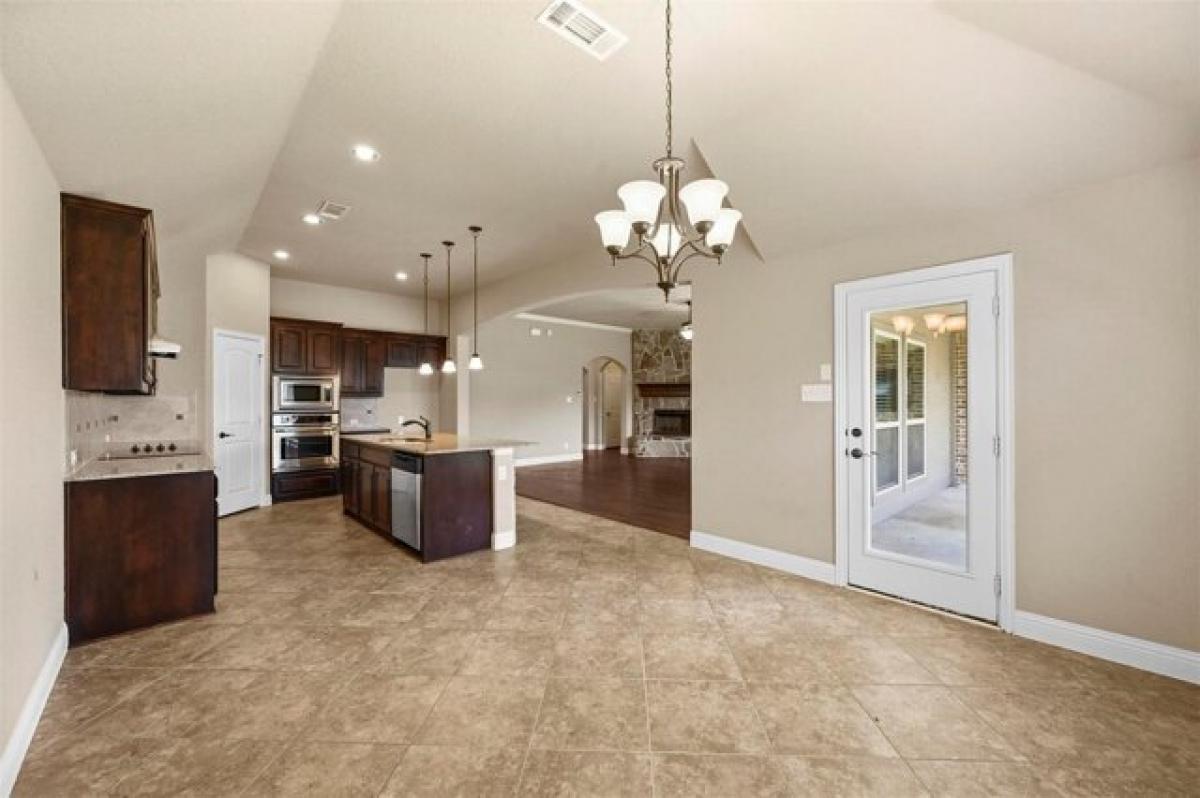 Дом с 4 спальнями в Burleson, США № 377964