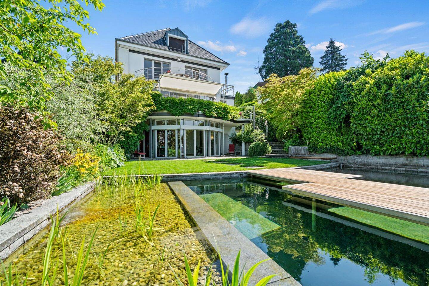 4 bedrooms Villa in Bodenseekreis, Germany No. 347905