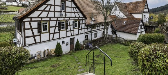 Дом с 18 комнатами в Тутлинген, Германия № 85717 3