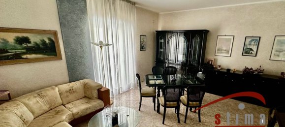 Apartamento de 3 dormitorios en Syracuse, Italy No. 343255 3