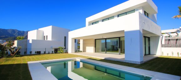 4 chambres Villa à Marbella, Spain No. 99099 7