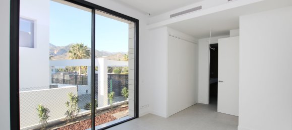 4 chambres Villa à Marbella, Spain No. 99099 37