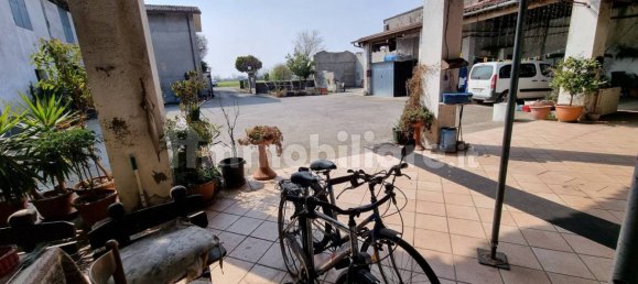 3 bedrooms House in Bedizzole, Italy No. 161306 7