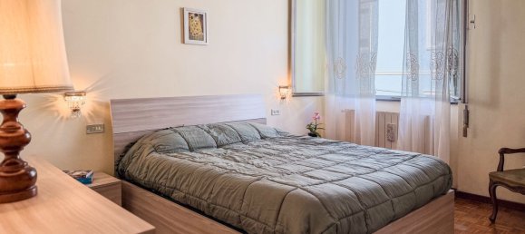 6 rooms Apartment in Viareggio, Italy No. 13871 28