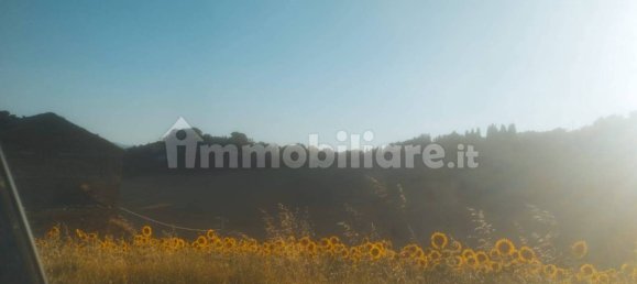 6 bedrooms House in Monte San Giusto, Italy No. 347678 4