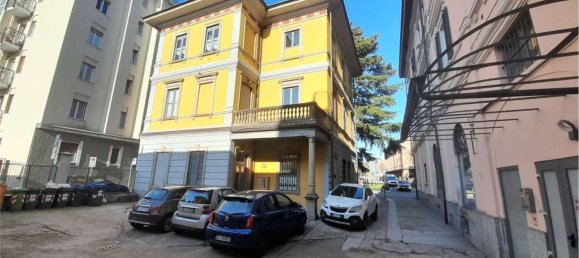 Studio in Varese, Italy, Nr. 65277 10