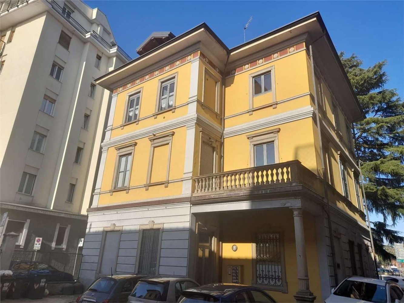 Studio in Varese, Italy, Nr. 65277