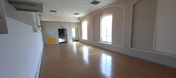 490m² Commercial property in Chieri, Italy No. 352989 31