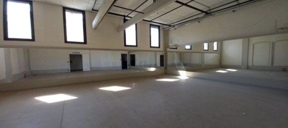 490m² Commercial property in Chieri, Italy No. 352989 33
