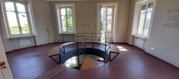 490m² Commercial property in Chieri, Italy No. 352989 21