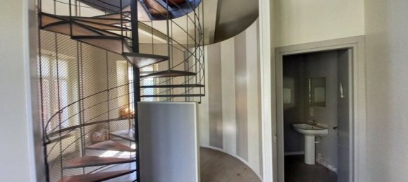 490m² Commercial property in Chieri, Italy No. 352989 22