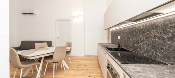 3 bedrooms Apartment in Milan, Italy No. 337409 2