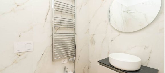 3 bedrooms Apartment in Milan, Italy No. 337409 21