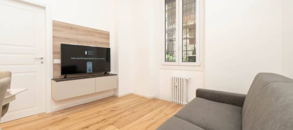 3 bedrooms Apartment in Milan, Italy No. 337409 4