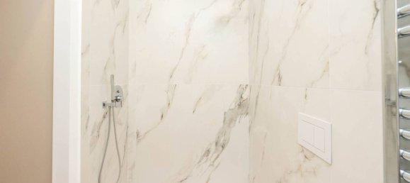 3 bedrooms Apartment in Milan, Italy No. 337409 20