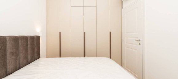 3 bedrooms Apartment in Milan, Italy No. 337409 10