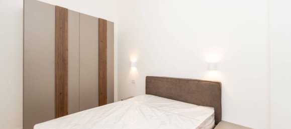3 bedrooms Apartment in Milan, Italy No. 337409 11