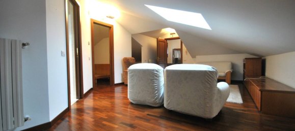 Apartamento de 4 habitaciónes en Vimercate, Italy No. 187599 27