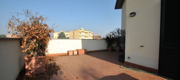 Apartamento de 4 habitaciónes en Vimercate, Italy No. 187599 13