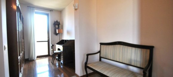 Apartamento de 4 habitaciónes en Vimercate, Italy No. 187599 8