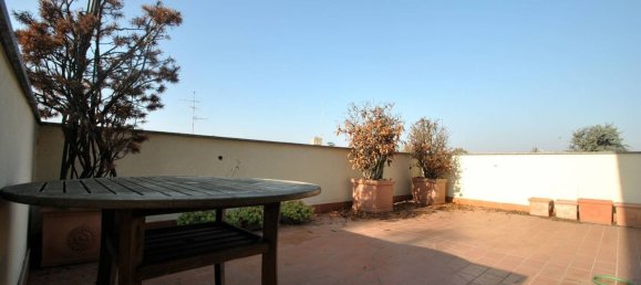 Apartamento de 4 habitaciónes en Vimercate, Italy No. 187599 12