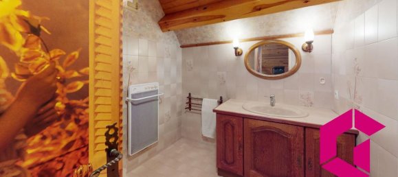 5 bedrooms House in Saint-Galmier, France No. 208801 9