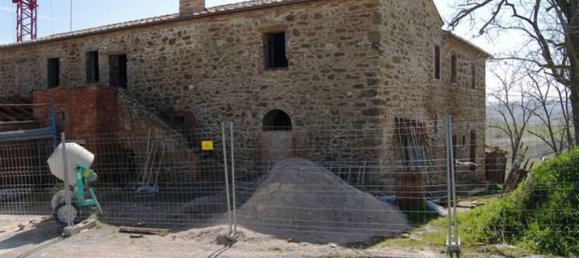 Studio in Torrita di Siena, Italy No. 1470 5