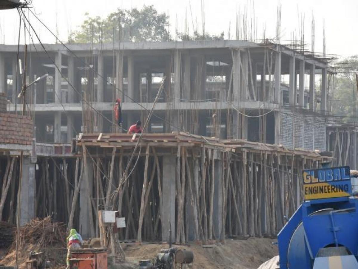 2 bedrooms House in Noida, India No. 56621