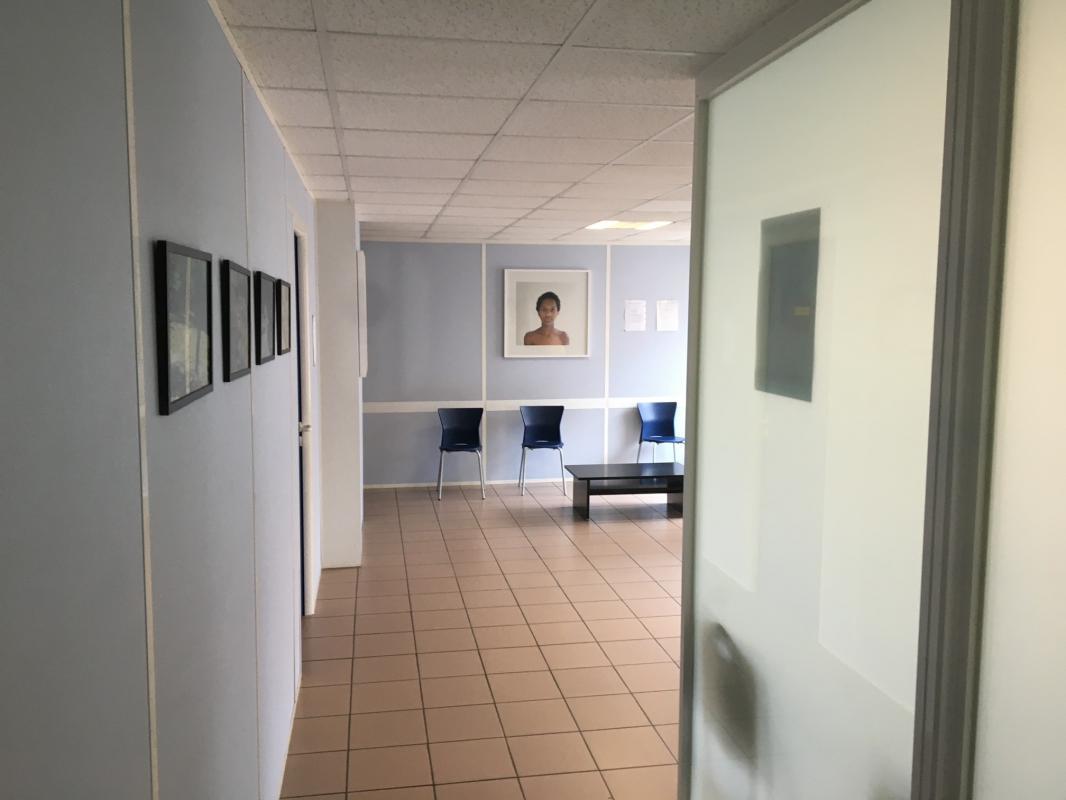 Gewerbliche Immobilie in Seclin, France 98m², Nr. 90971